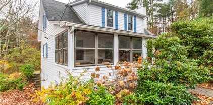 121 Danielson Pike, Foster