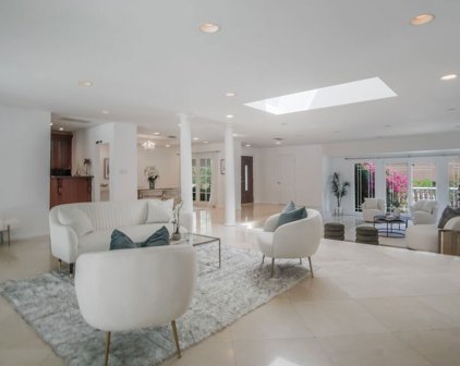 1767  Roscomare Rd, Los Angeles