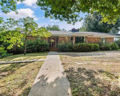 311 N Summit  Street, Prairie Grove