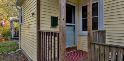 19 Hillside Rd, Greenbelt