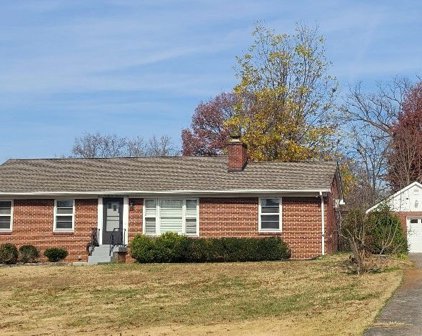 2600 Lumar Ln, Nashville