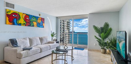 1200 Brickell Bay Dr Unit #3102, Miami