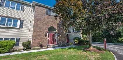 305 Salem St Unit 107, Woburn