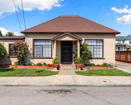 12 8th ST, Watsonville
