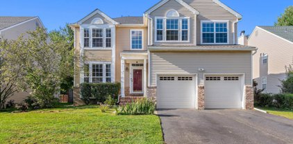 27 Mulberry Lane, Holmdel