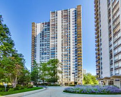 1360 N Sandburg Terrace Unit #1505C, Chicago