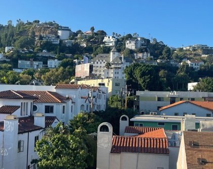 1351  Havenhurst Dr Unit PH2, West Hollywood