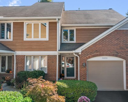 1631 E Clayton Court, Arlington Heights