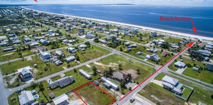 206 6th St, Mexico Beach