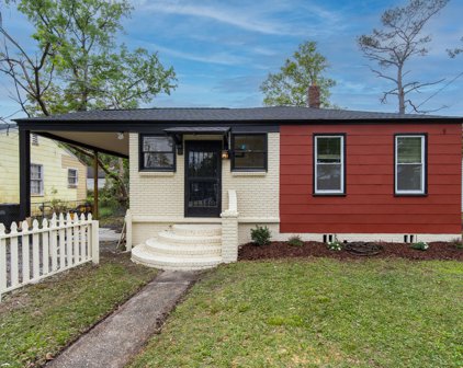 2128 Captain Avenue, North Charleston