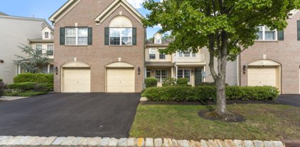 28 Persimmon Lane, Holmdel