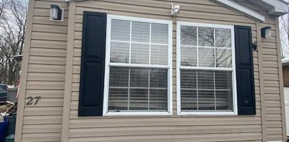 27 Randall Avenue, Hazlet