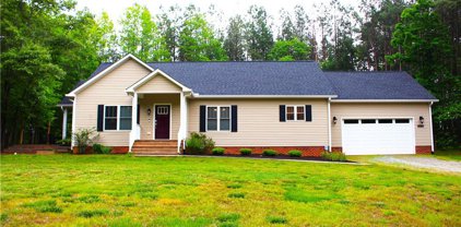 6034 Anderson Highway, Powhatan