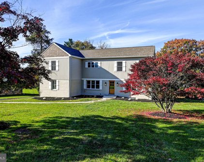 548 Hampton Ln, Towson