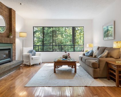 863 Hendecourt Road, North Vancouver
