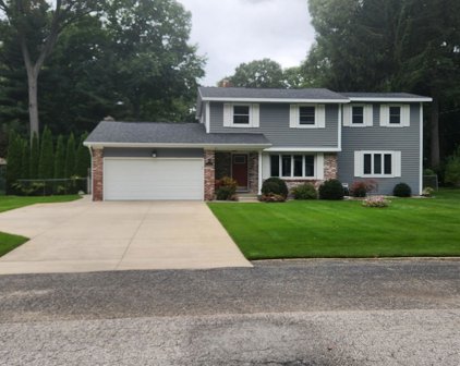 705 E Wedgewood Drive, Muskegon