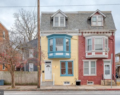 840 E Market St, York