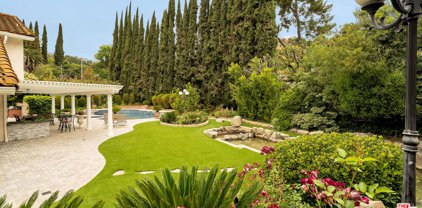 16230  Meadowcrest Rd, Sherman Oaks
