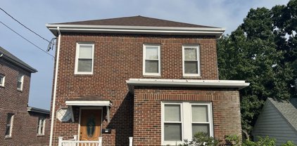 400 Blue Hill Ave, Milton