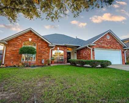 1915 Hampton Way, Ada