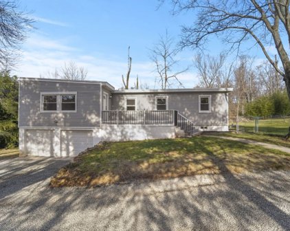 4 Mobus Ln, Warren Twp.