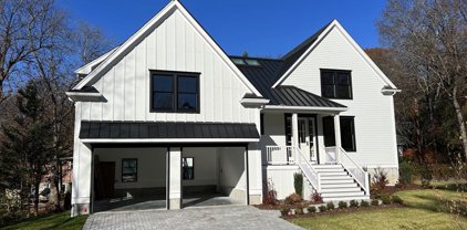16 Edgewood, Natick