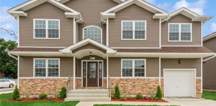 67 Marguerite Ave, Elmont