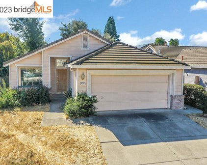 8200 Burloak Way, Elk Grove