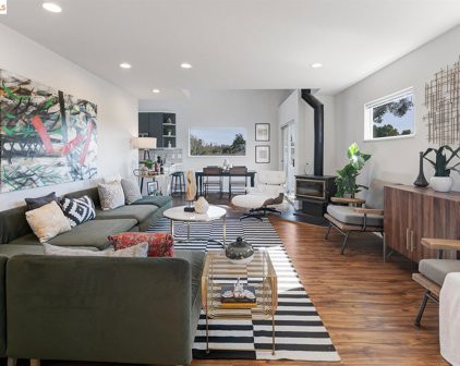 1502 Tenth St, Berkeley