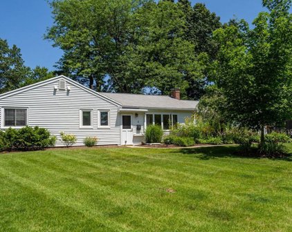 2 Elwin Rd, Natick