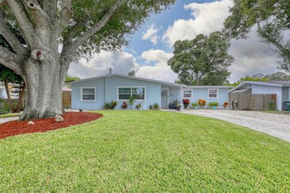 1607 Valencia Drive W, Largo
