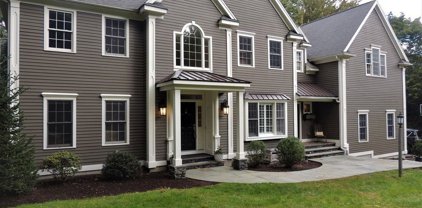35 Mount Pleasant St, Westborough