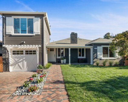 253 Edgehill DR, San Carlos