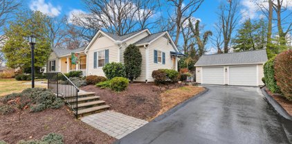 322 Northwest Dr, Silver Spring