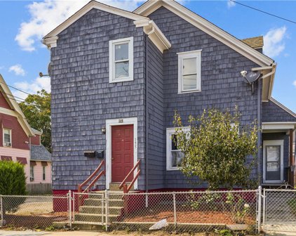 195 cross Street, Central Falls