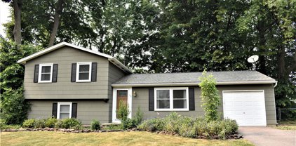 86 Buck Hill  Road, Greece-262800