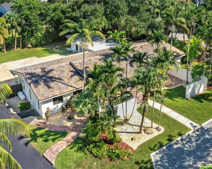 13575 Sw 72nd Court, Pinecrest