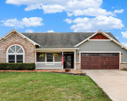 8266 La Habra Lane, Indianapolis
