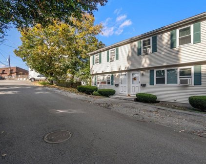 42 Walnut St Unit 42, Woburn