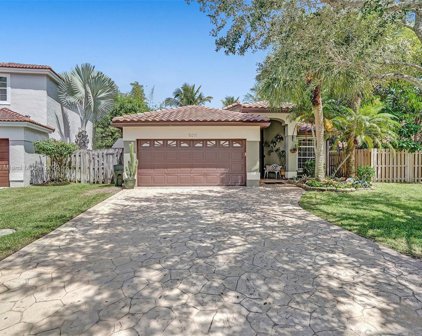 5011 Nw 54th St, Coconut Creek