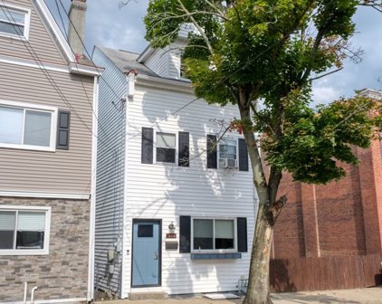 5133 Holmes St, Lawrenceville