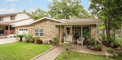 238 E Russell Pl, San Antonio