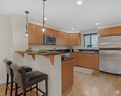 1015 NE 123rd Street Unit #B, Seattle