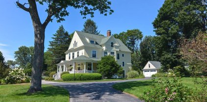 140 Hartford Ave East, Uxbridge