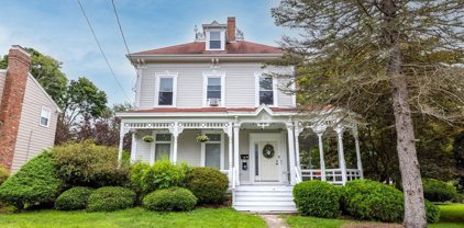 50 Maple St, Braintree