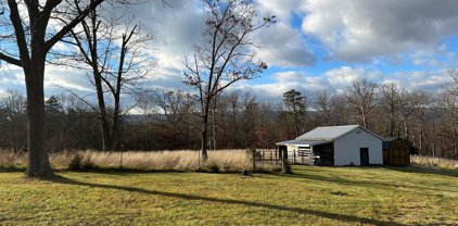 3506 Wardensville Grade, Winchester