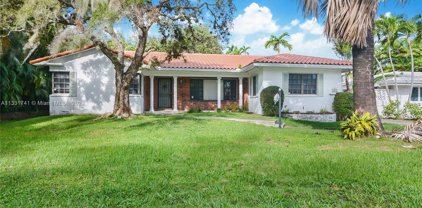 165 Biscay Dr, Bal Harbour