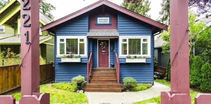 221 E 29th Street, North Vancouver