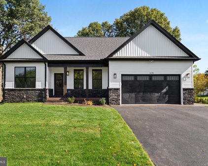 12190 Potomac View Dr., Newburg