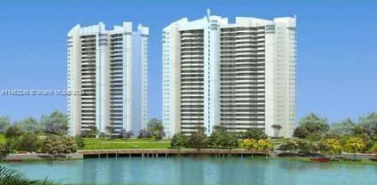 14951 Royal Oaks Ln Unit #1701, North Miami